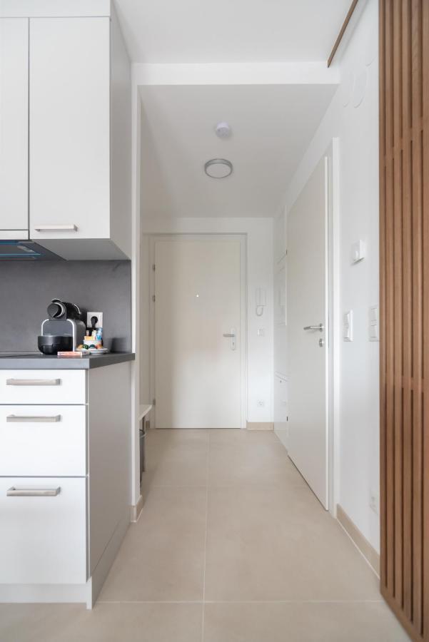 Ruhig, Hell Und Neu Mit Garage Apartment Wien Ngoại thất bức ảnh