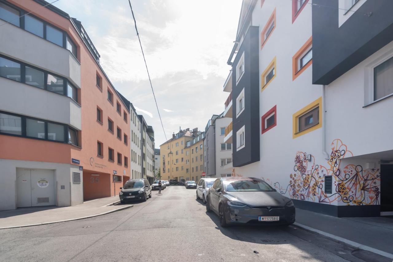 Ruhig, Hell Und Neu Mit Garage Apartment Wien Ngoại thất bức ảnh